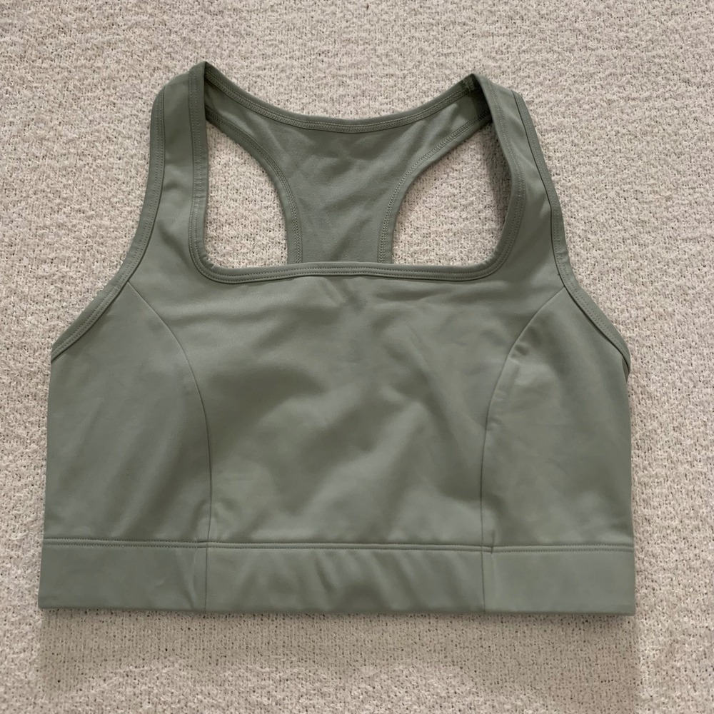 Bandit Sports Bra Racerback Square Neck Activewear Athletic Top‎ Olive